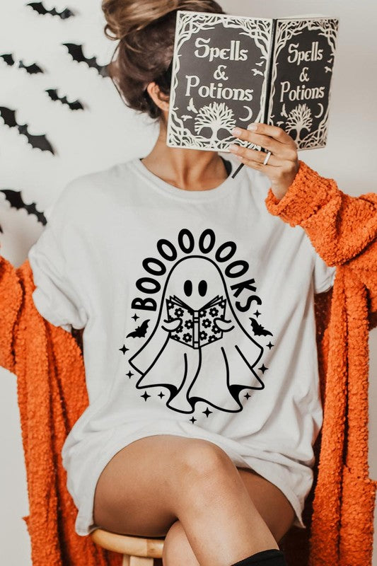 Cute Ghost Book Lover Graphic Tee