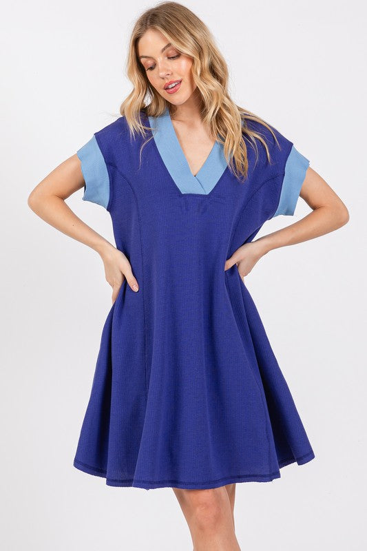 Ces Femme Contrast Trim V-Neck Short Sleeve Dress